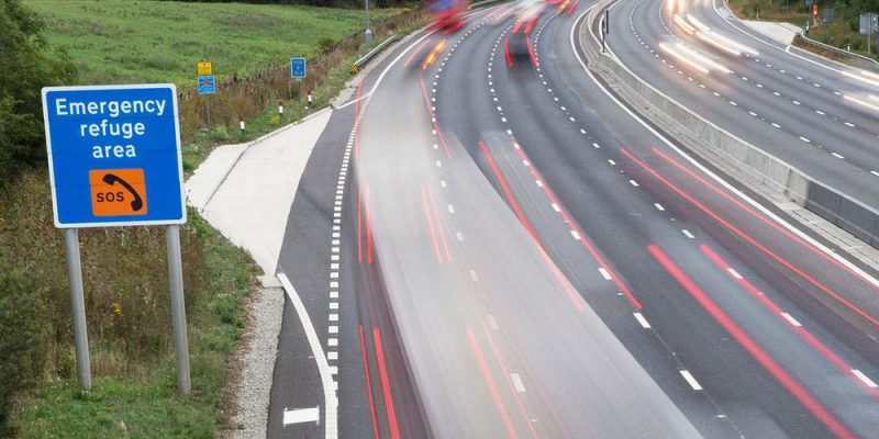 What To Do if You Break Down in a Hire Van on the Motorway